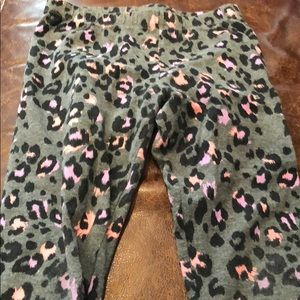 Gray leopard leggings